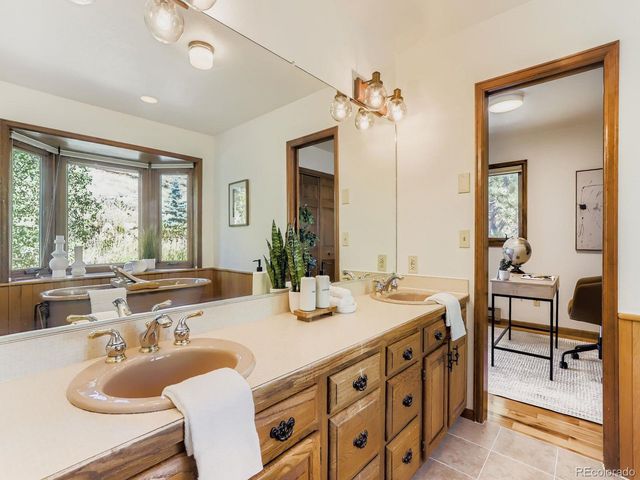 677 Sky Trail Rd, Boulder, CO 80302