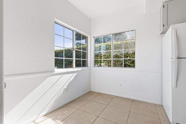 414 W San Marcos Boulevard 130, San Marcos, CA 92069