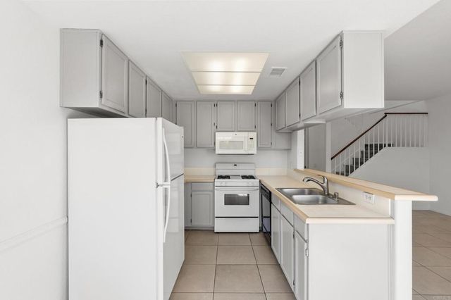 414 W San Marcos Boulevard 130, San Marcos, CA 92069