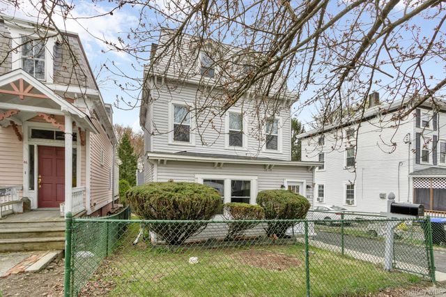 44 Glenwood Avenue, Poughkeepsie, NY 12603