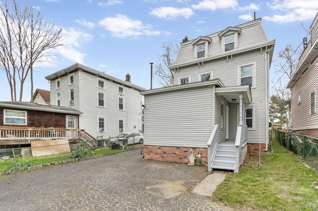 44 Glenwood Avenue, Poughkeepsie, NY 12603