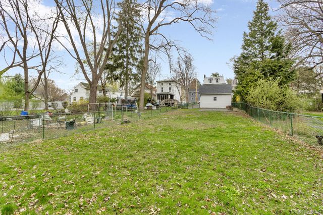44 Glenwood Avenue, Poughkeepsie, NY 12603