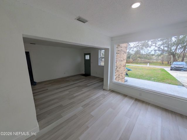 1454 RIBAULT SCENIC Drive, Jacksonville, FL 32208