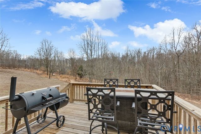 7541 Rolling Hill Rd, Hopewell, VA 23860
