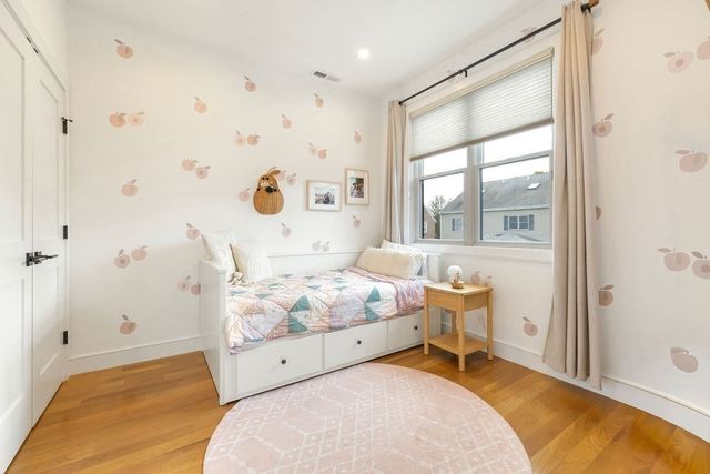 167 Chapel St 167, Newton, MA 02458