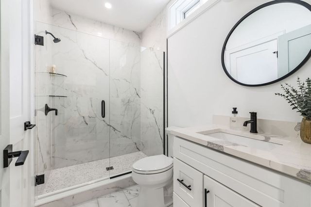 167 Chapel St 167, Newton, MA 02458