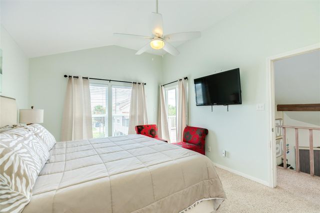 13827 Pirates Beach Boulevard, Galveston, TX 77554