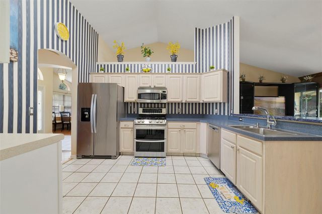 255 LOMA DEL SOL DRIVE, Davenport, FL 33896