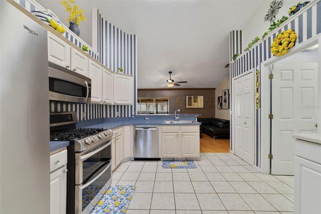 255 LOMA DEL SOL DRIVE, Davenport, FL 33896