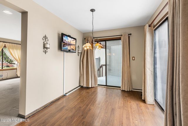 84 Diamond Lane, Old Bridge, NJ 08857