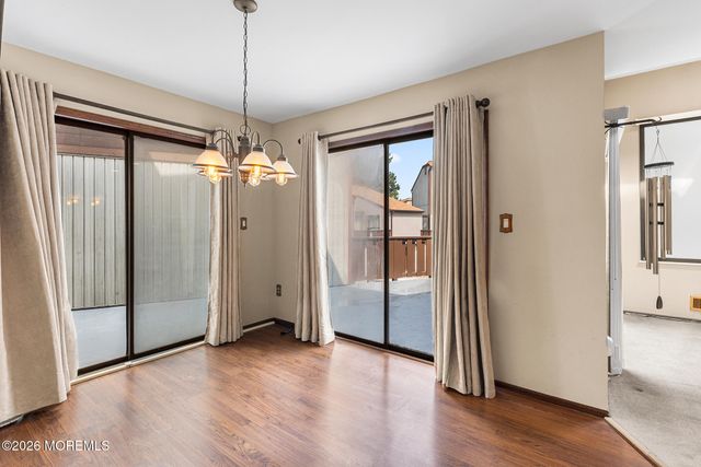 84 Diamond Lane, Old Bridge, NJ 08857