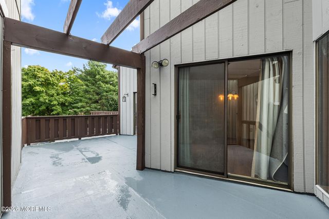 84 Diamond Lane, Old Bridge, NJ 08857