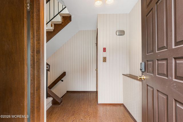 84 Diamond Lane, Old Bridge, NJ 08857