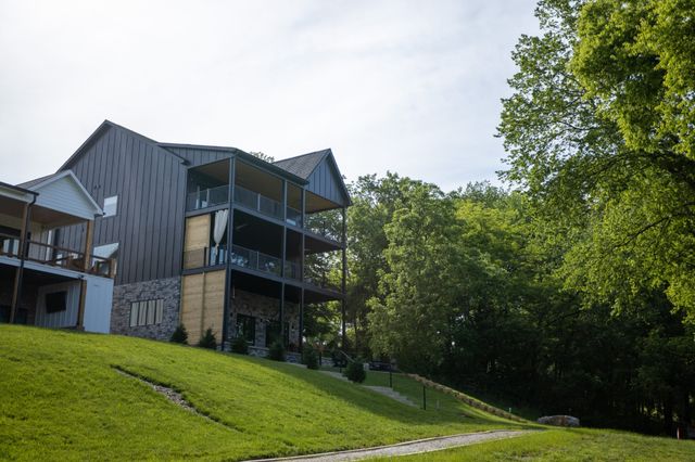318 N Porter St, Winchester, TN 37398