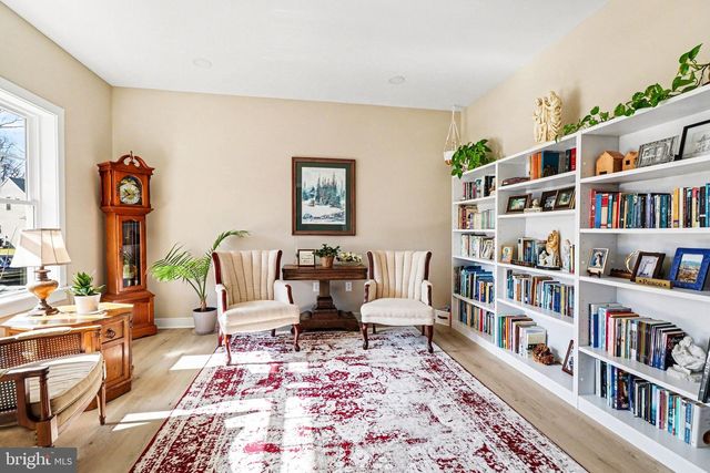 220 PEBBLE DR, Elizabethtown, PA 17022