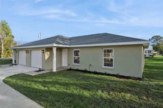 1075 N ROCKINGHAM AVENUE, Tavares, FL 32778
