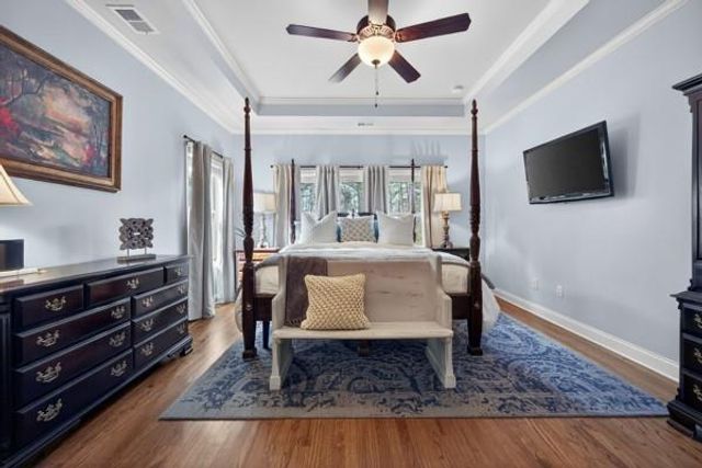 5455 Fishermans Cove, Gainesville, GA 30506