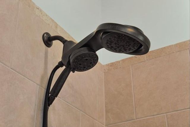 5455 Fishermans Cove, Gainesville, GA 30506