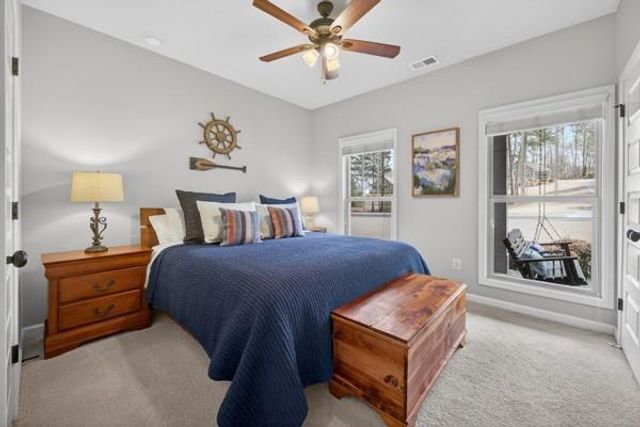 5455 Fishermans Cove, Gainesville, GA 30506