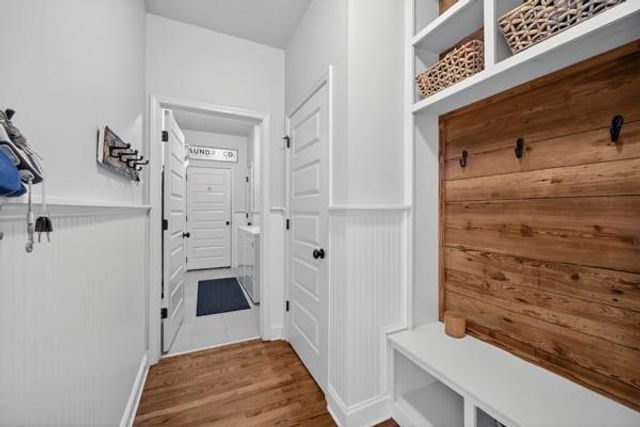 5455 Fishermans Cove, Gainesville, GA 30506