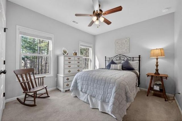 5455 Fishermans Cove, Gainesville, GA 30506