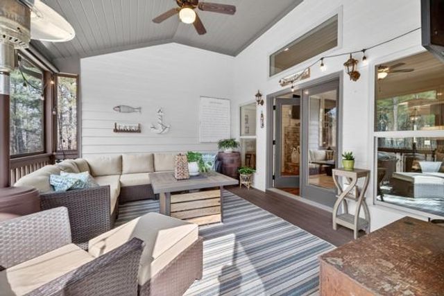 5455 Fishermans Cove, Gainesville, GA 30506