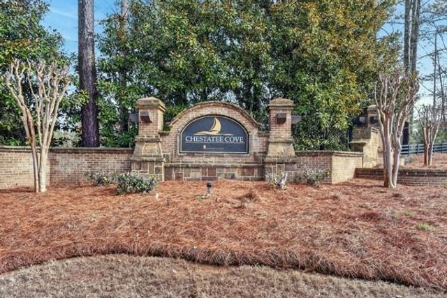 5455 Fishermans Cove, Gainesville, GA 30506
