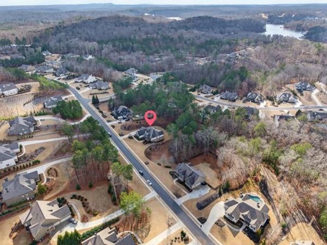 5455 Fishermans Cove, Gainesville, GA 30506