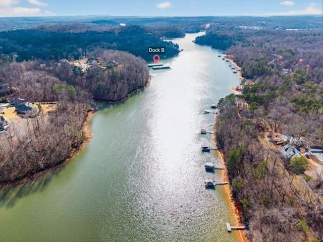 5455 Fishermans Cove, Gainesville, GA 30506