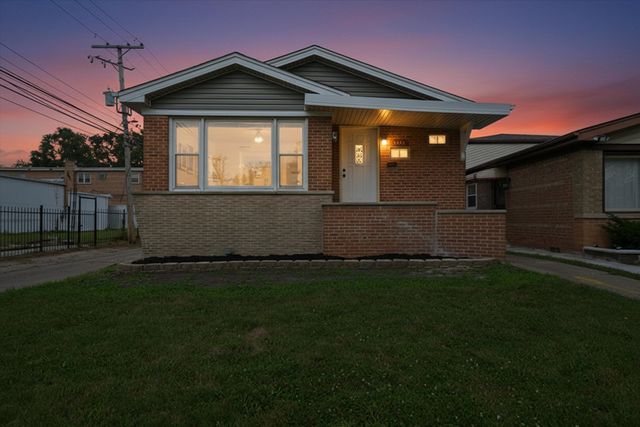 8642 S Indiana Avenue, Chicago, IL 60619