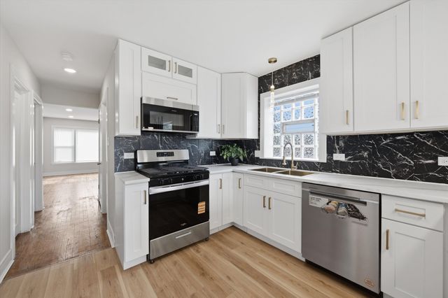 8642 S Indiana Avenue, Chicago, IL 60619