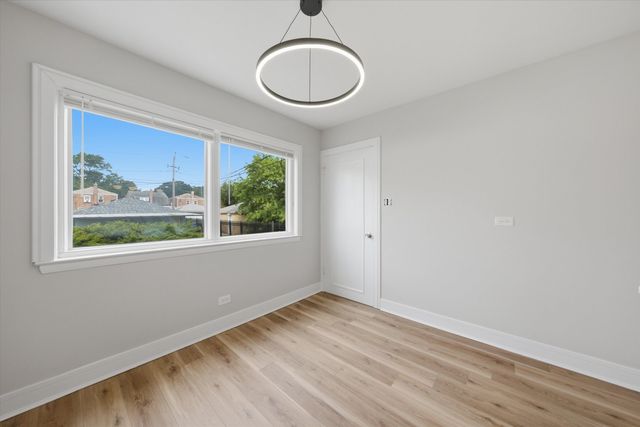 8642 S Indiana Avenue, Chicago, IL 60619