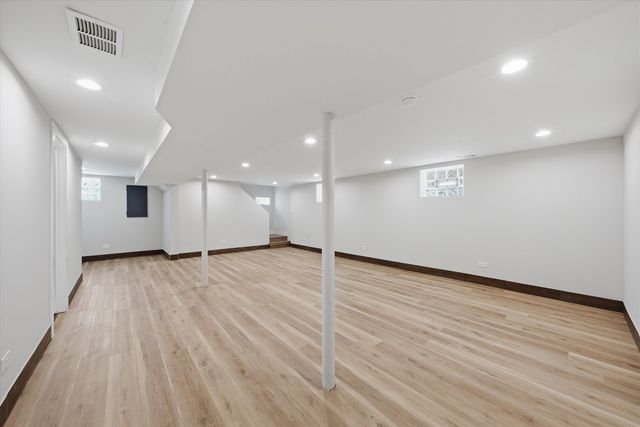 8642 S Indiana Avenue, Chicago, IL 60619