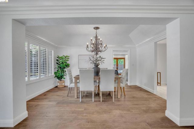 300 Andros Dr, San Ramon, CA 94582