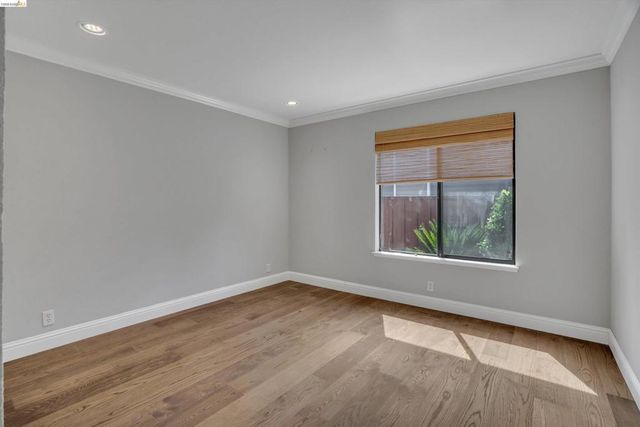 300 Andros Dr, San Ramon, CA 94582