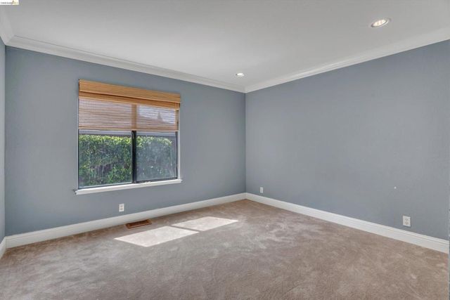 300 Andros Dr, San Ramon, CA 94582