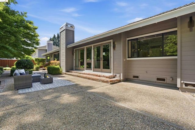 300 Andros Dr, San Ramon, CA 94582