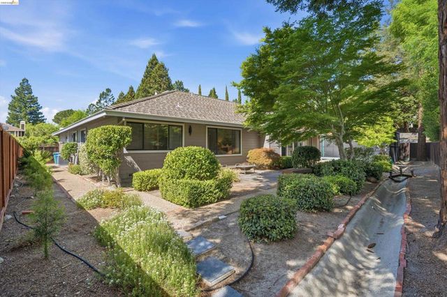 300 Andros Dr, San Ramon, CA 94582