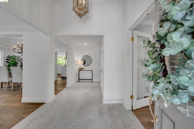 300 Andros Dr, San Ramon, CA 94582