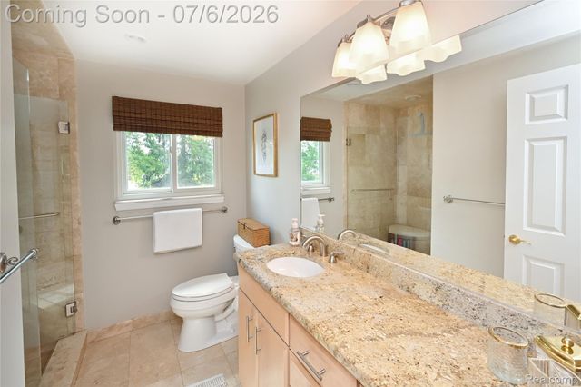 3798 Ledge Drive, Troy, MI 48084