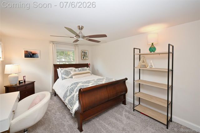 3798 Ledge Drive, Troy, MI 48084