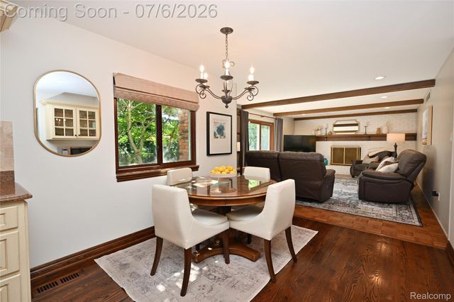 3798 Ledge Drive, Troy, MI 48084