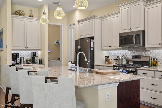 21283 Estero Vista CT, Estero, FL 33928