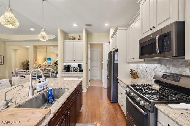 21283 Estero Vista CT, Estero, FL 33928