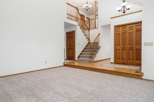 4013 Bordeaux Drive, Janesville, WI 53546