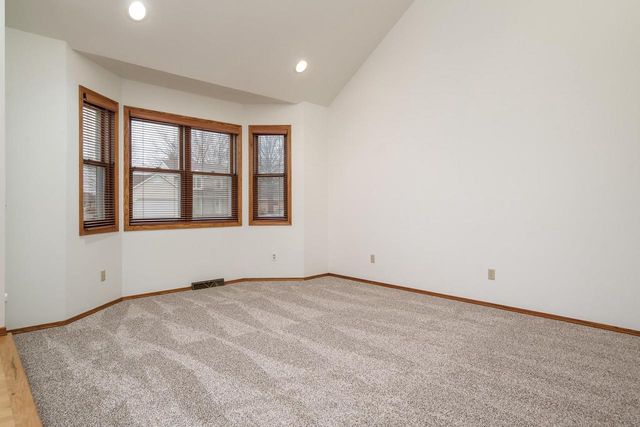 4013 Bordeaux Drive, Janesville, WI 53546