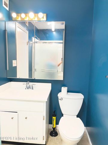 8127 Lake Ave APT A10, Louisville, KY 40222
