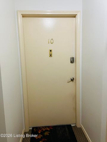 8127 Lake Ave APT A10, Louisville, KY 40222