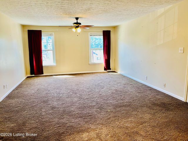 8127 Lake Ave APT A10, Louisville, KY 40222