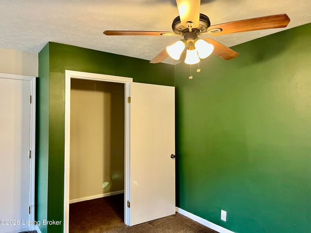 8127 Lake Ave APT A10, Louisville, KY 40222